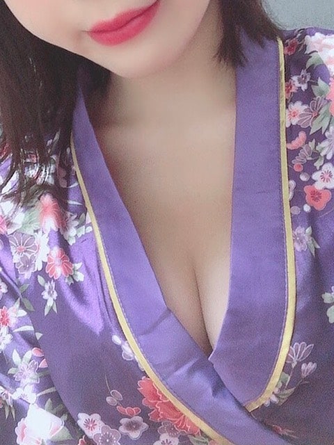 優楽亭 (ゆうらくてい) 紫
